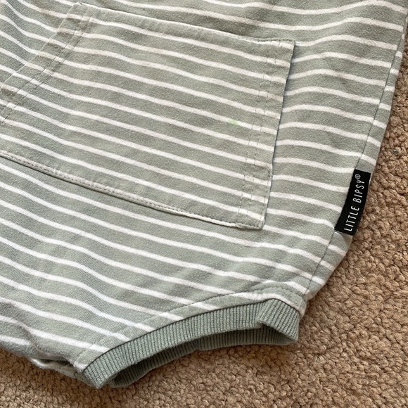 Little bipsy oversized onesie 12-18 months - Picture 3 of 4